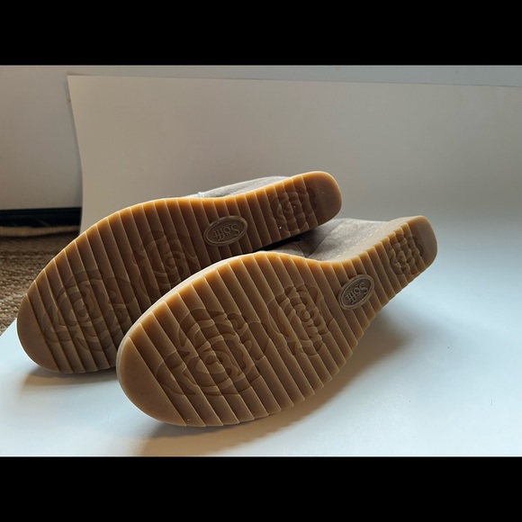 Sofft Taupe Booties size 9 Siri Waterproof - Picture 3 of 8